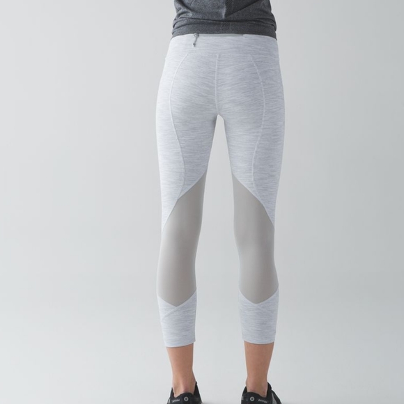 Lululemon Pace Rival Crop - Picture 1 of 8